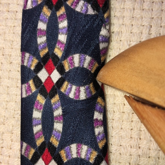 Vietri Italy 100% Silk Necktie - Picture 11 of 11